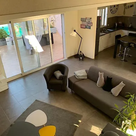 Semesterbostad Romance Fautea